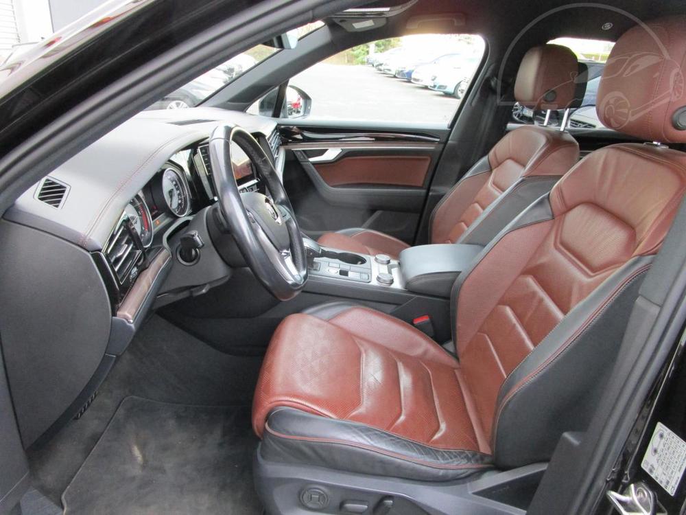 Volkswagen Touareg 3.0 TDi