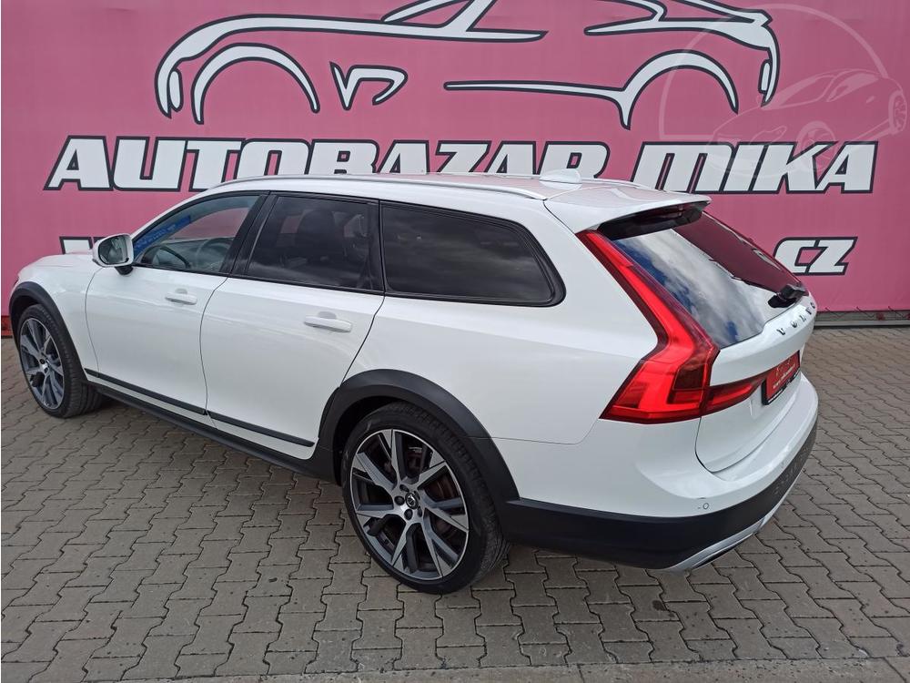 Volvo V90 CROSS COUNTRY D4 AWD 140kW