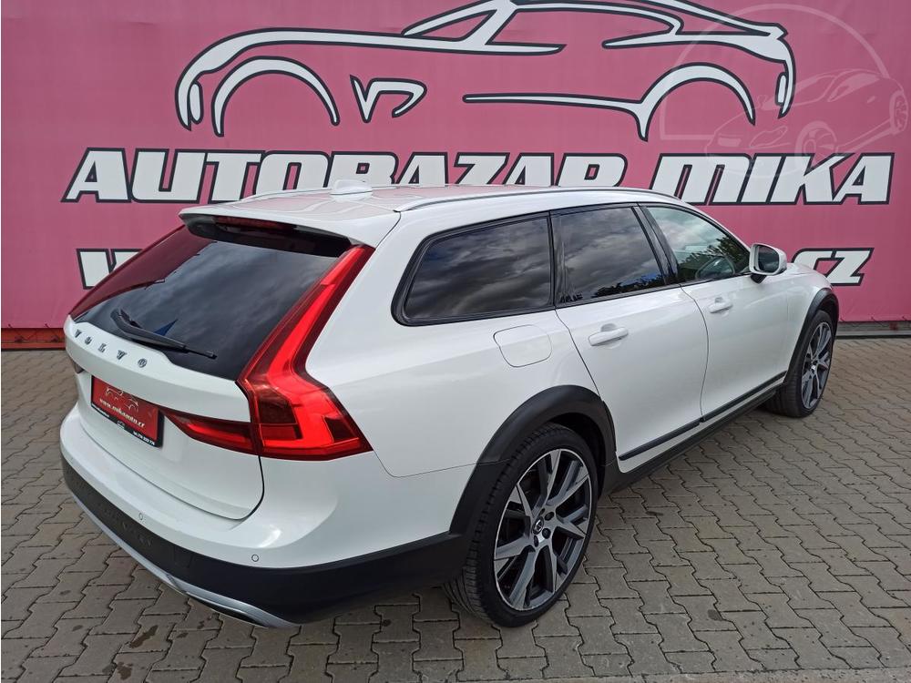 Volvo V90 CROSS COUNTRY D4 AWD 140kW