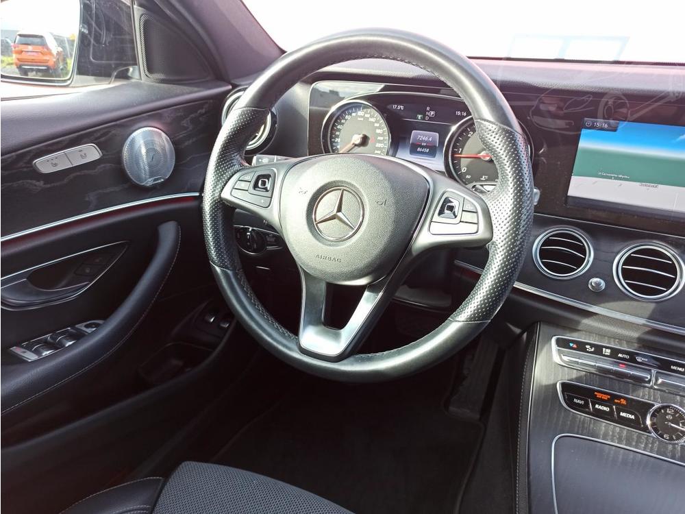 Mercedes-Benz E 220 CDI 4MATIC AVANTGARDE R