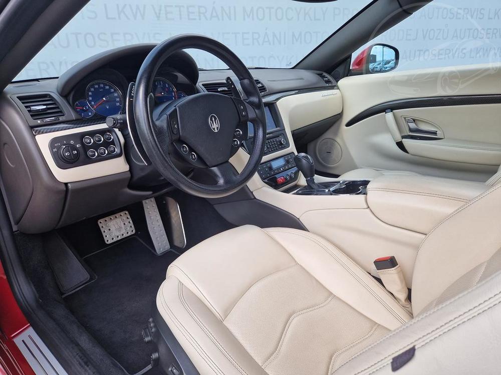 Maserati GranCabrio 4.7 V8 323kW *BOSE*