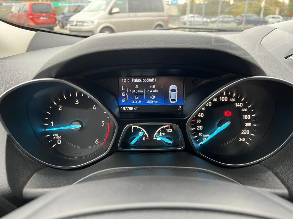 Ford Kuga 2.0Tdci*110kw*4X4*Tan