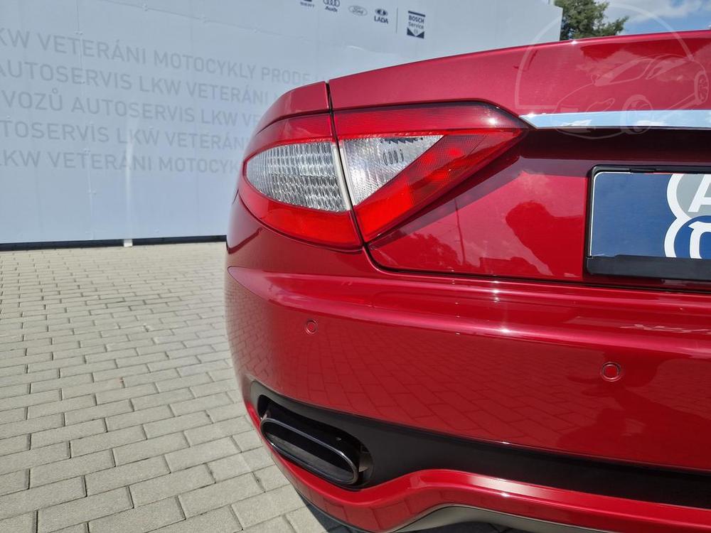 Maserati GranCabrio 4.7 V8 323kW *BOSE*