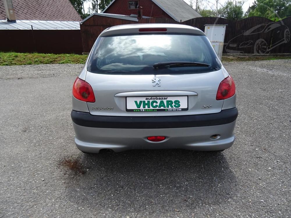 Peugeot 206 1,4i PO ROZVODECH