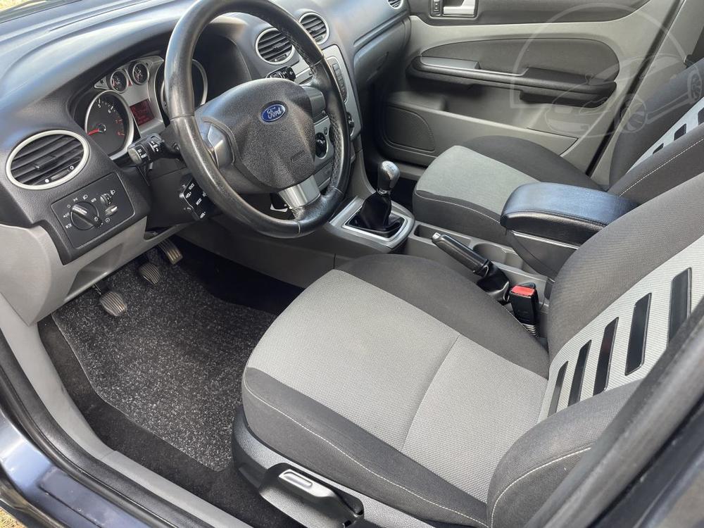 Ford Focus 1,6i PO ROZVODECH