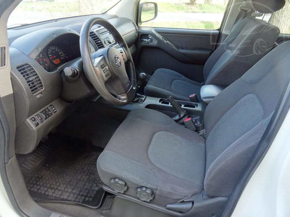 Nissan Navara 2,5dCi 4x4 Tan AC