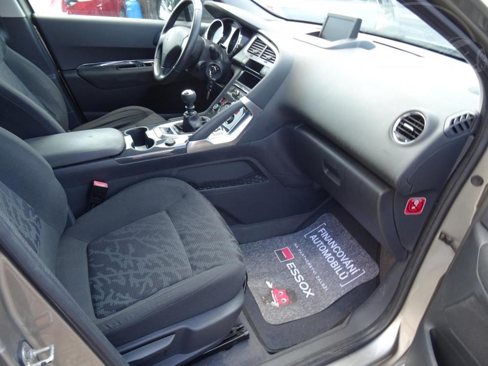 Peugeot 3008 1,6 HDI  Servisn kniha