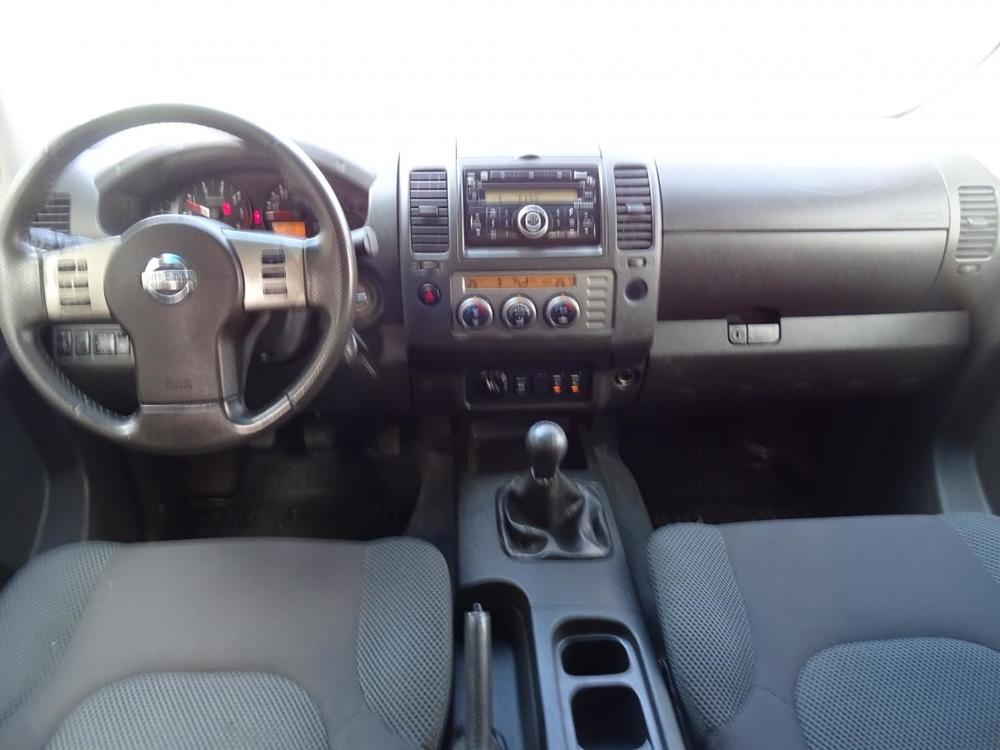 Nissan Navara 2,5dCi 4x4 Tan AC