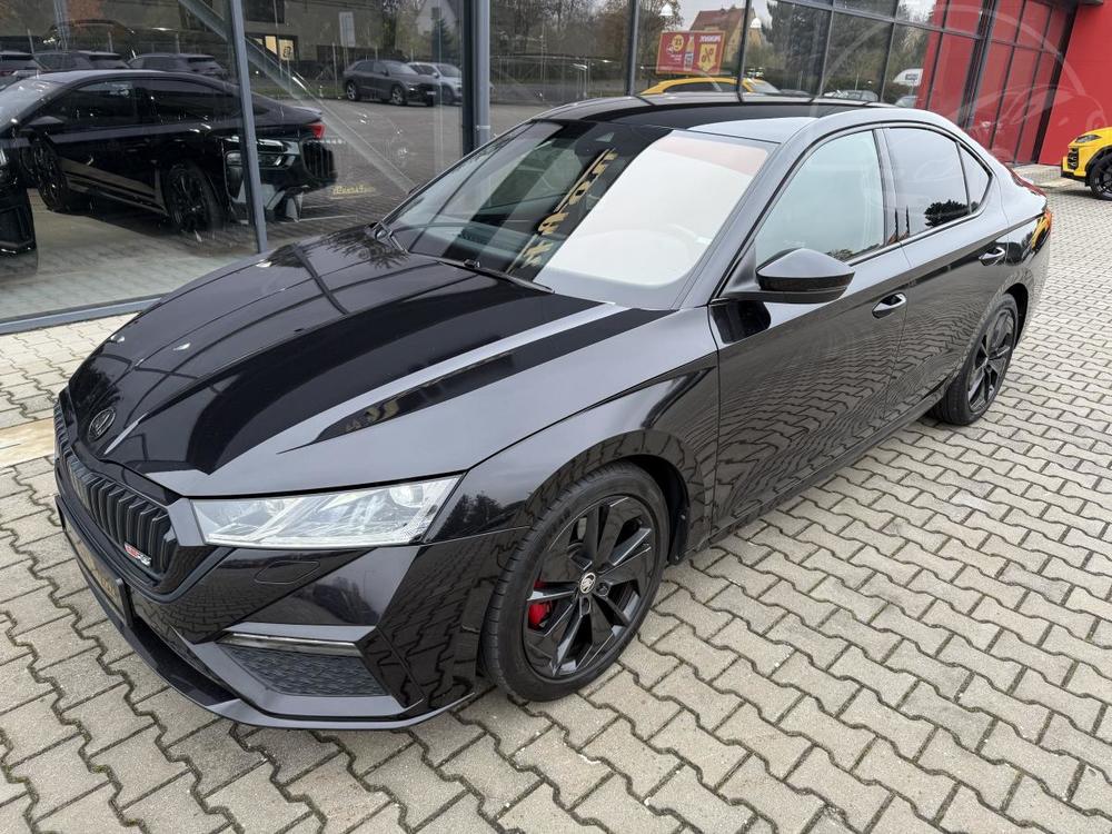 koda Octavia RS 2.0TDI 147kW DSG ZRUKA CZ!