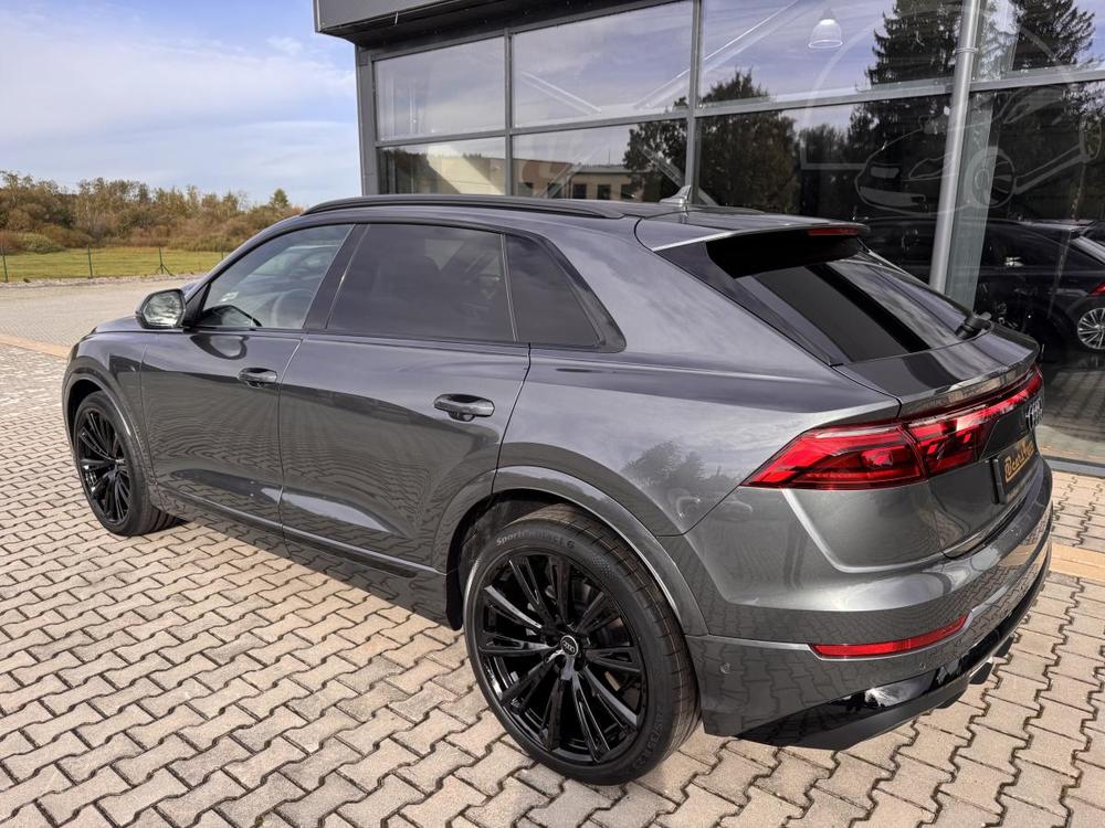 Audi Q8 50TDI 210kW S-LINE BLACK R23!!