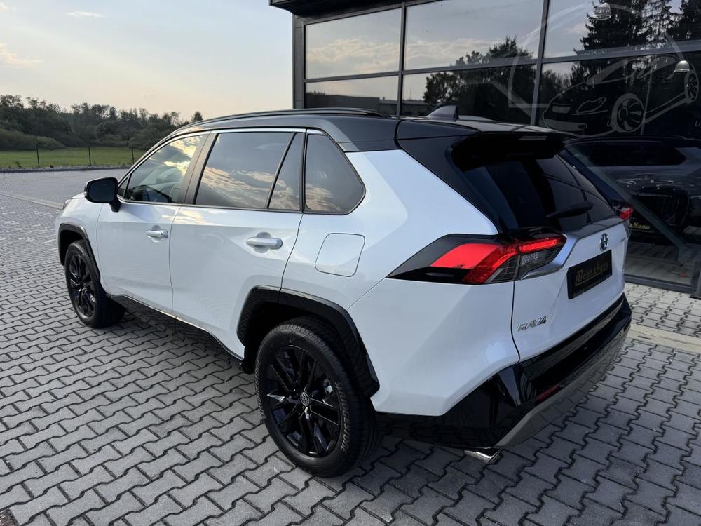 Toyota RAV4 2.5 HYBRID 163kW 4x4 SELECTION