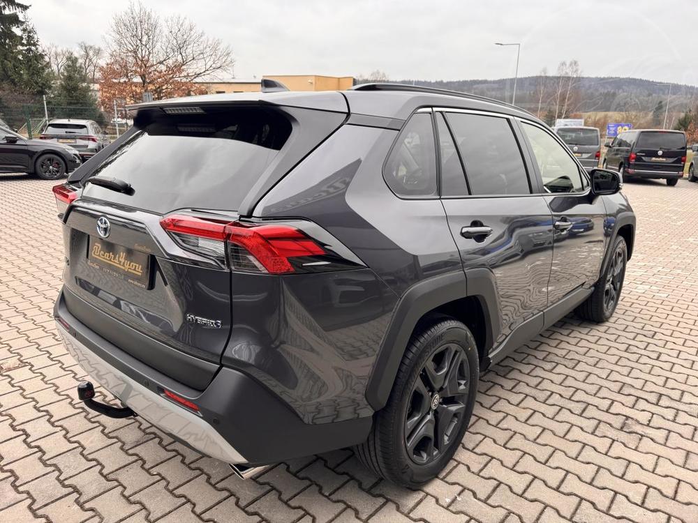 Toyota RAV4 2.5 HYBRID 163kW 4x4 ADVENTURE