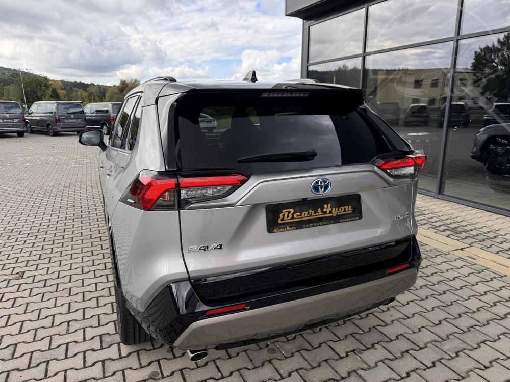 Toyota RAV4 2.5 HYBRID 163kW 4x4 SELECTION