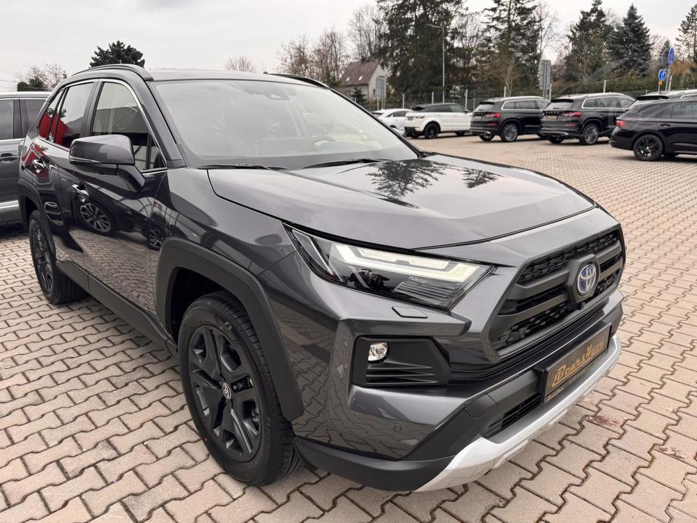 Toyota RAV4 2.5 HYBRID 163kW 4x4 ADVENTURE