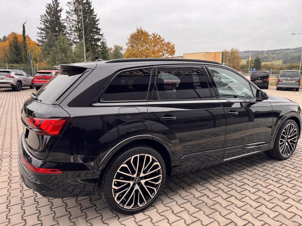 Audi Q7 REZERVACE!!!