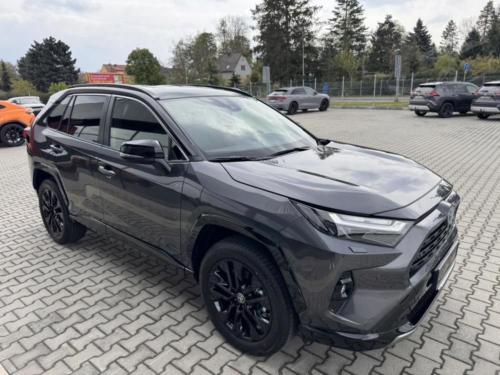 Toyota RAV4 2.5 HYBRID 163kW 4x4 SELECTION