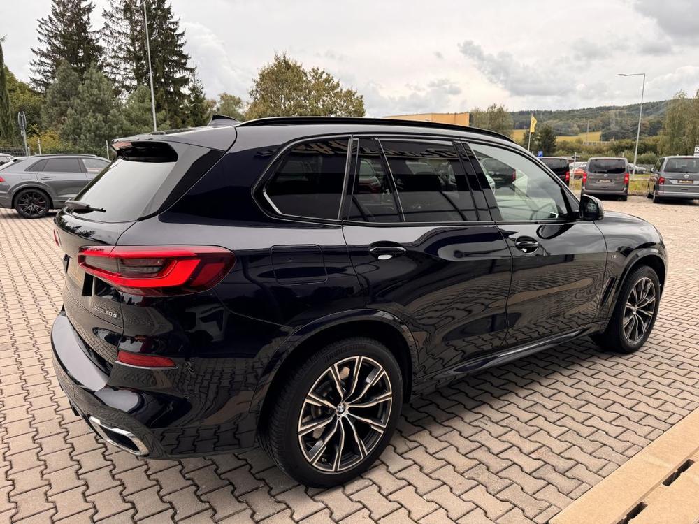 BMW X5 30XD 195kW M-PAKET HUD K360!!!