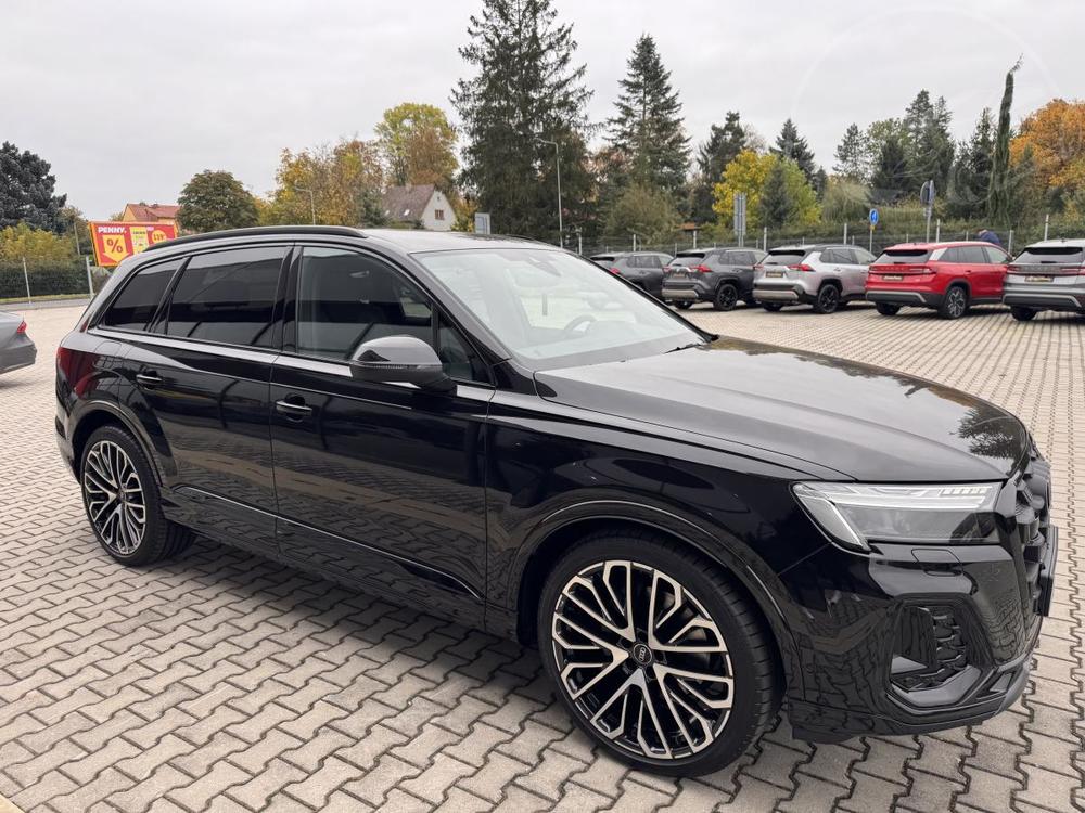 Audi Q7 REZERVACE!!!