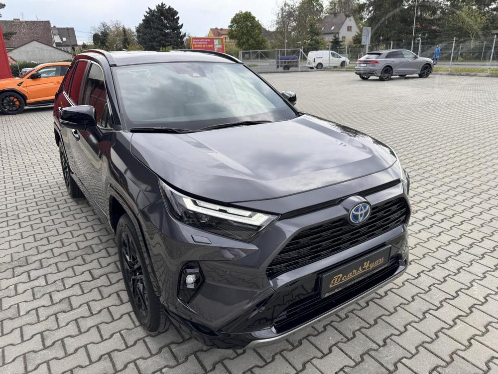 Toyota RAV4 2.5 HYBRID 163kW 4x4 SELECTION