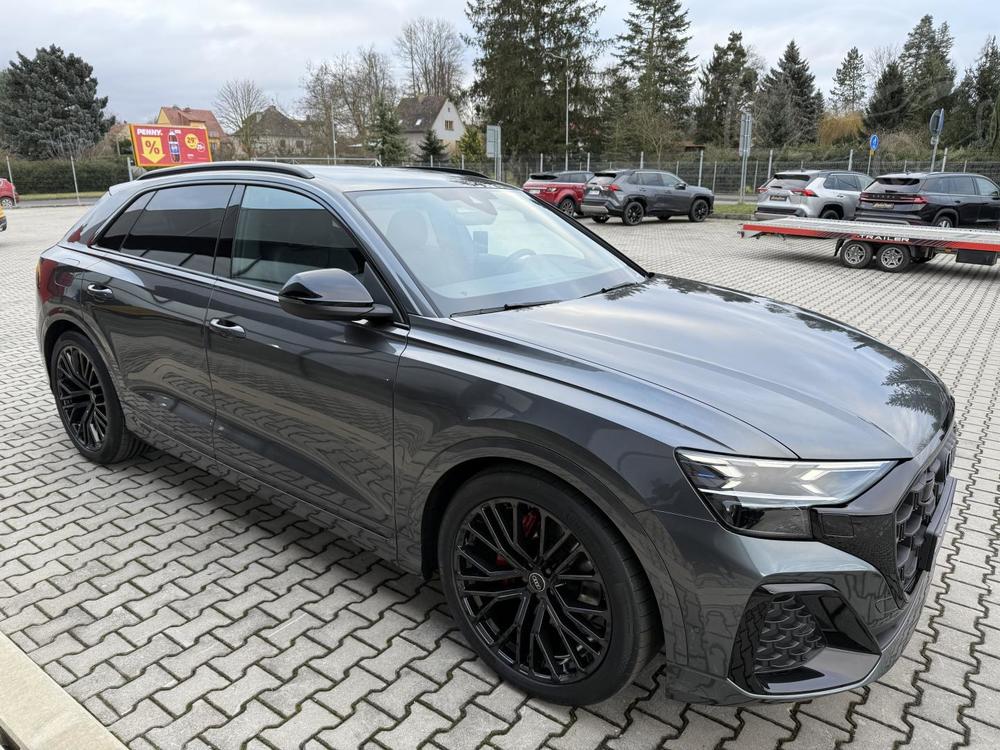 Audi Q8 50TDI 210kW S-LINE FACELIFT CZ