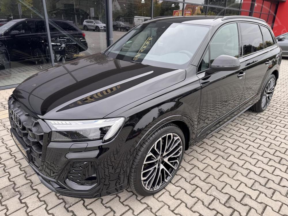 Audi Q7 REZERVACE!!!