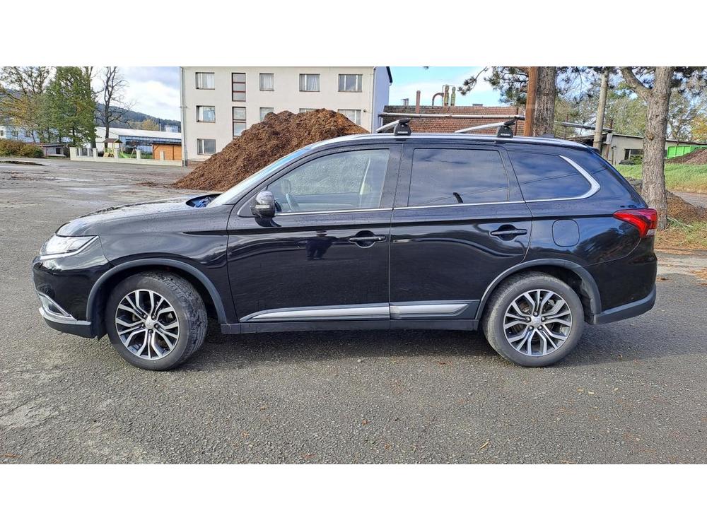 Mitsubishi Outlander 2.2 DI-D Intense