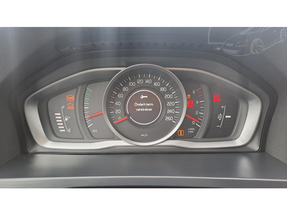 Volvo V60 2.0 D2 Momentum NAVI