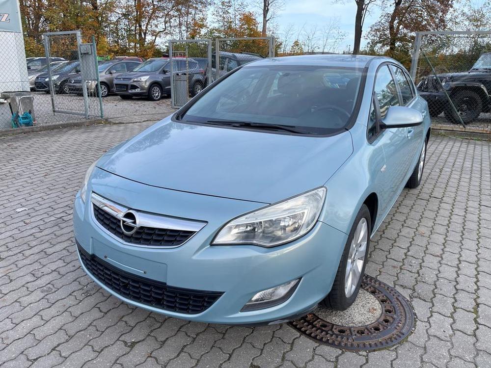 Prodám Opel Astra 1.4i klima, serviska
