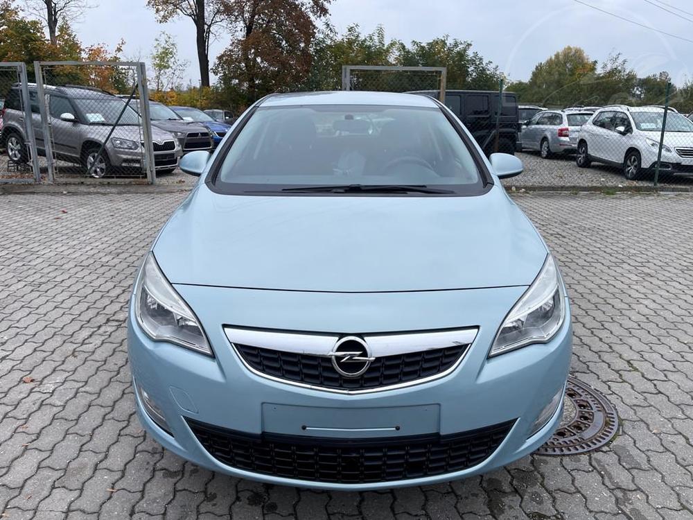 Opel Astra 1.4i klima, serviska