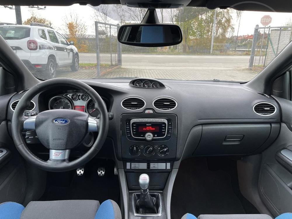 Ford Focus 2.5 ST 166 kW servisn knka