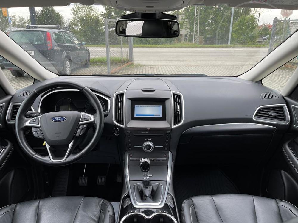 Ford S-Max 2.0 TDCI 110 kW navi 7 mst