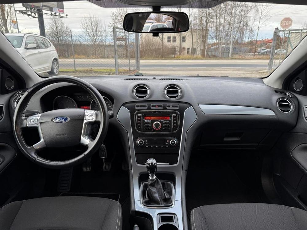 Ford Mondeo 1.6i 118 kW serviska