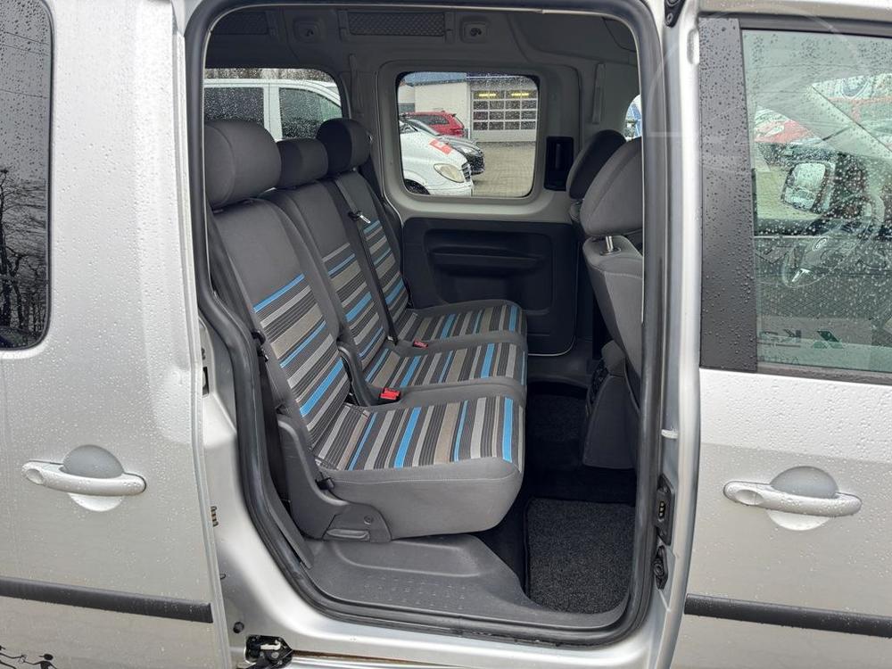 Volkswagen Caddy Maxi 2.0 CNG navigace