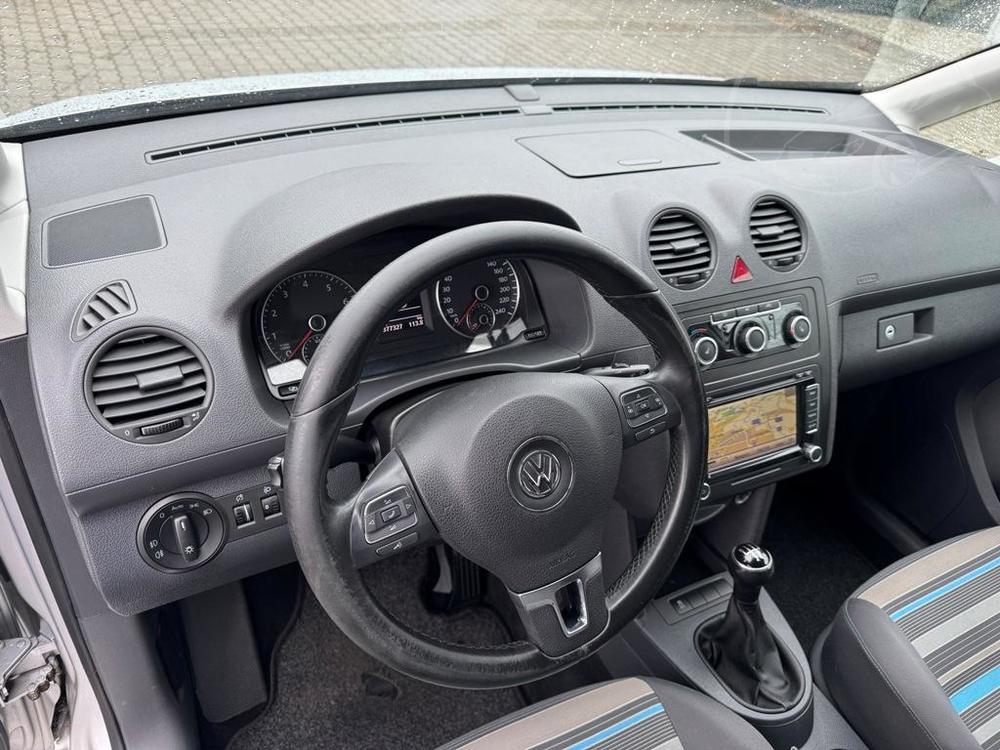 Volkswagen Caddy Maxi 2.0 CNG navigace