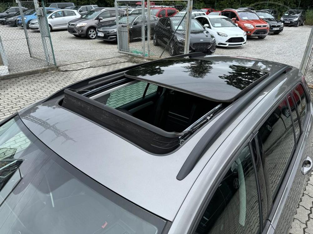 Volkswagen Golf 2.0 TDI 4x4 110 kW serviska