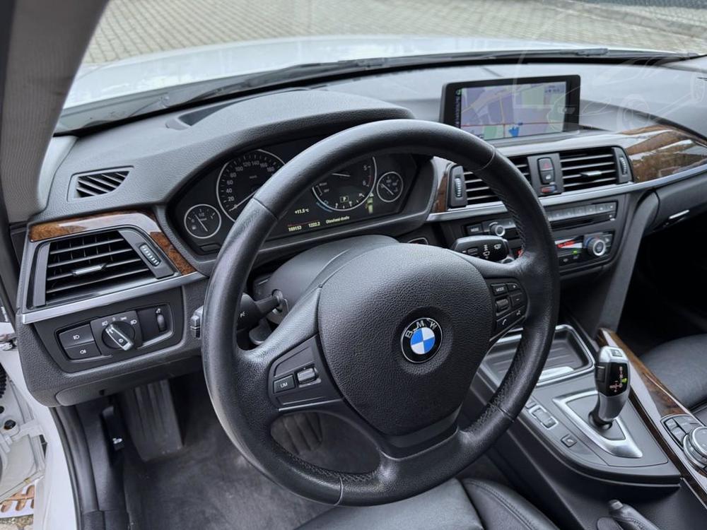 BMW 325 d 160 kW navi. serviska