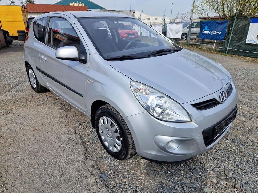 Hyundai i20 1,2i Comfort + klima, CZ, 1. m