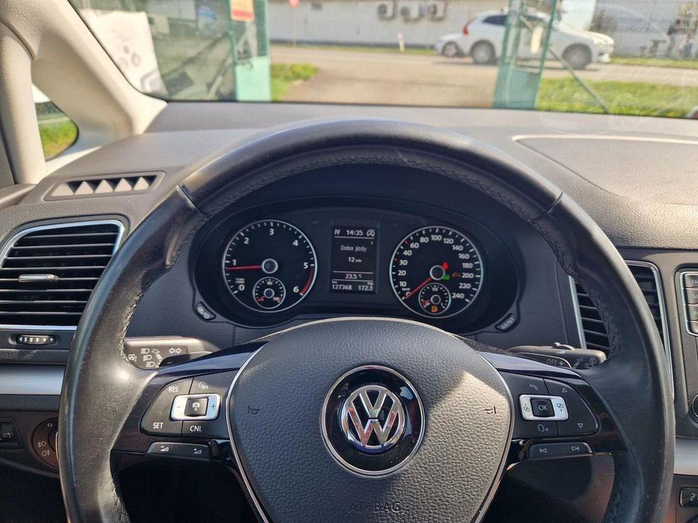 Volkswagen Sharan 2.0 TDI DSG BMT 110kW, CZ, ser