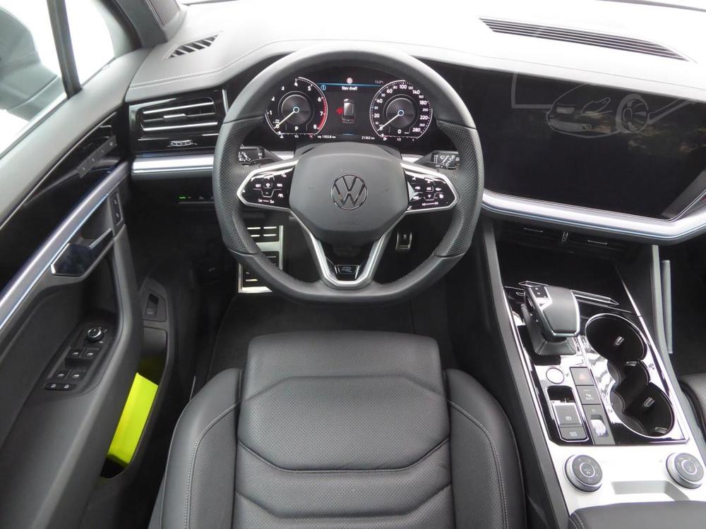 Volkswagen Touareg 3.0 TSi V6 4-Motion R-Line