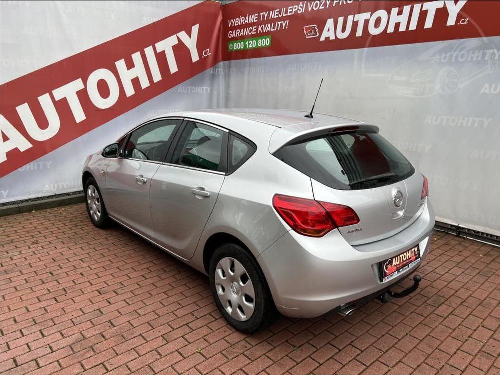 Opel Astra 1.4 Turbo 103kW, Klimatizace,