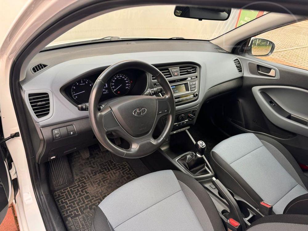 Hyundai i20 1.2, R, Serviska, 85 tkm