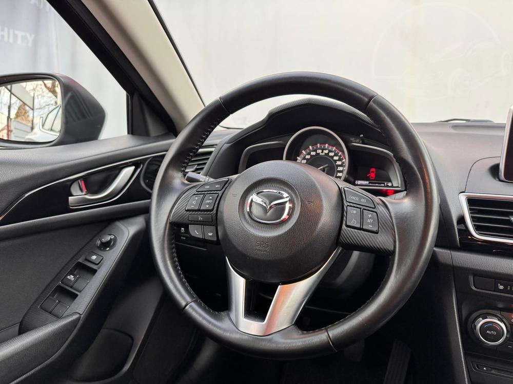 Mazda 3 2.0 Skyactiv Center-Line, TOP