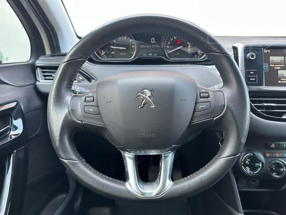 Peugeot 208 1.2 PureTech Access, R, 1.Maj