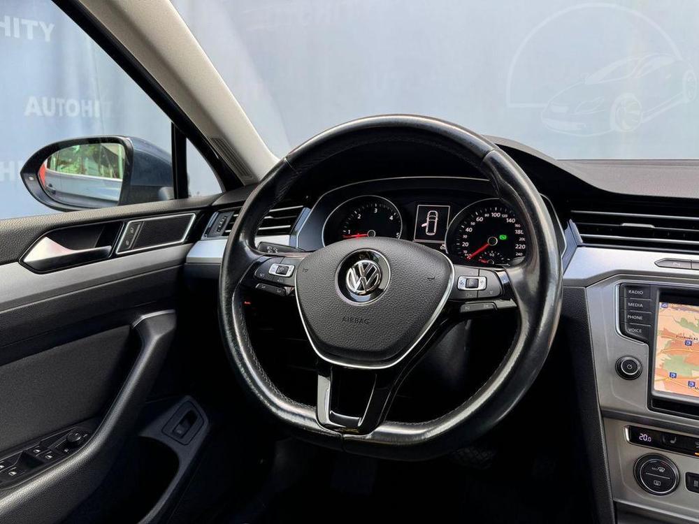 Volkswagen Passat 2.0 TDi DSG Comfortline, R