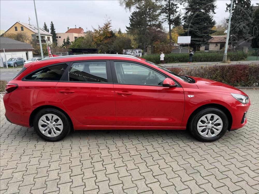 Hyundai i30 1,5 i CVVT Start plus kombi