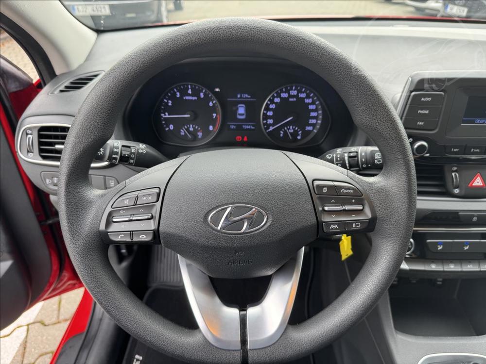 Hyundai i30 1,5 i CVVT Start plus kombi