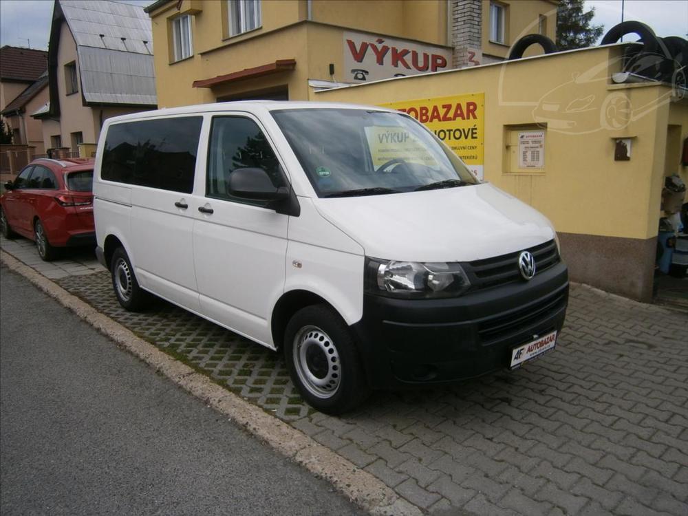 Volkswagen Transporter 2,0 TDI KLIMA 9 MÍST