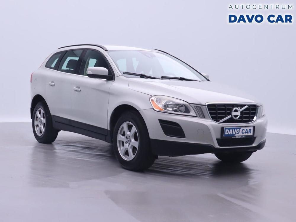 Volvo XC60 2,4 D4 Momentum AWD Automat