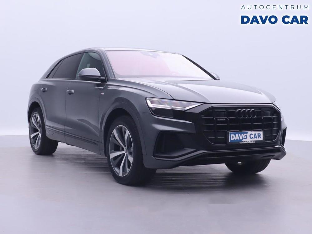 Audi Q8 3,0 50TDI S-Line Black DPH 1.M