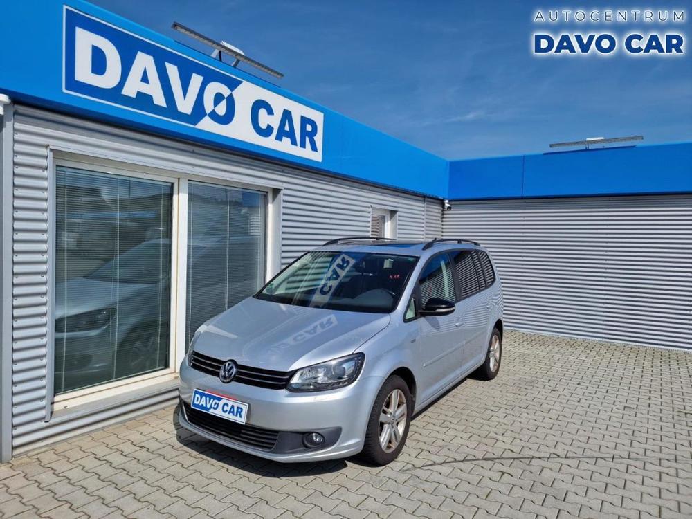 Volkswagen Touran 2,0 TDI 103kW Match PANO NAVI